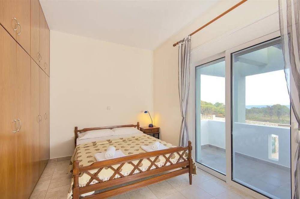 Pearl Gennadi Villa